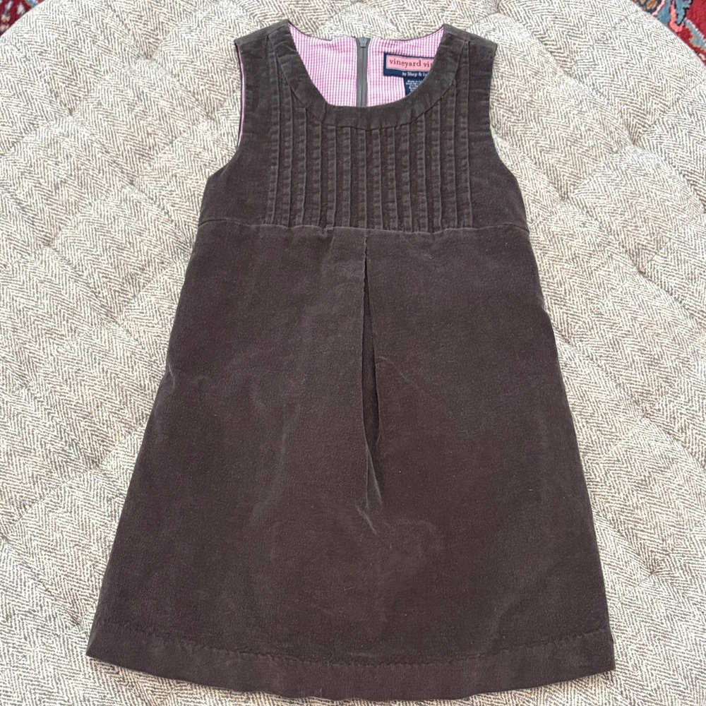 Vineyard Vines corduroy jumper size 5